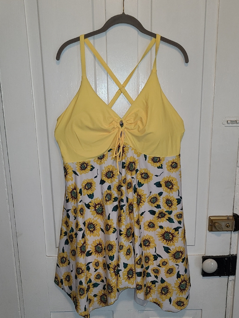 NWOT Hanna Nikole Sunflower Swimsuit